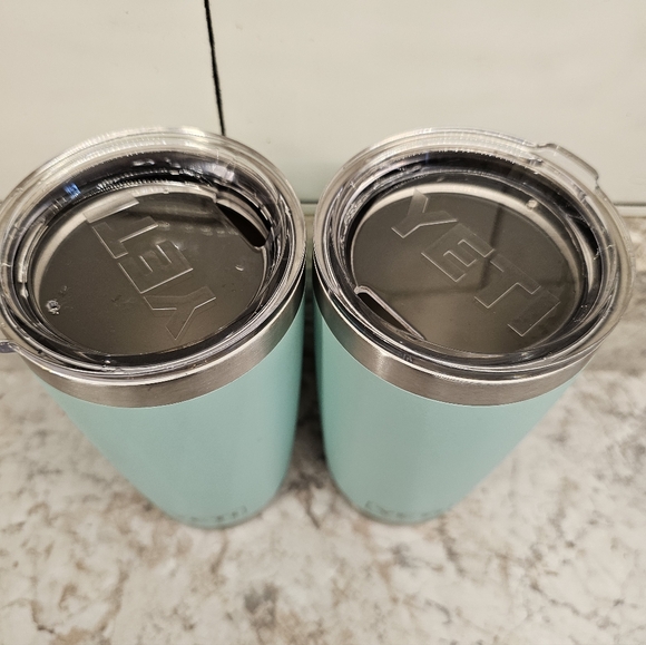 YETI Seafoam 20oz Travel Tumbler - Picture 3 of 5